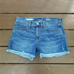 Gap denim Jean shorts size 28